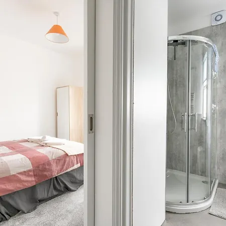 From In The Gateway To The Dales Скиптон